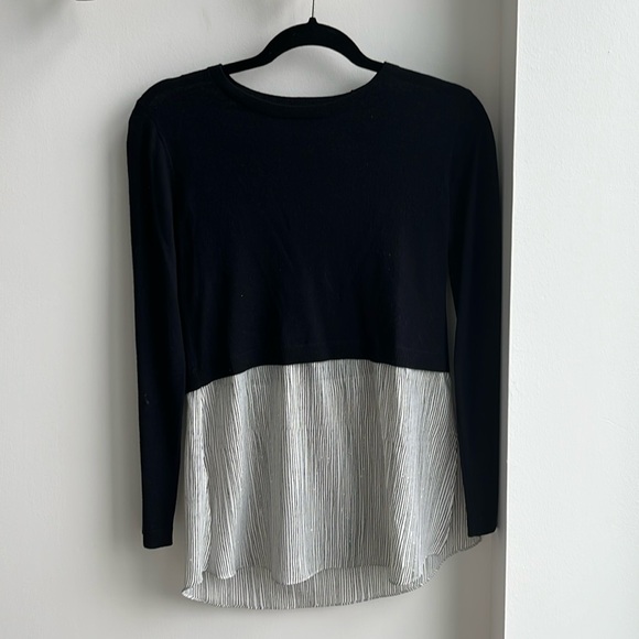 Club Monaco navy sweater - Picture 1 of 3